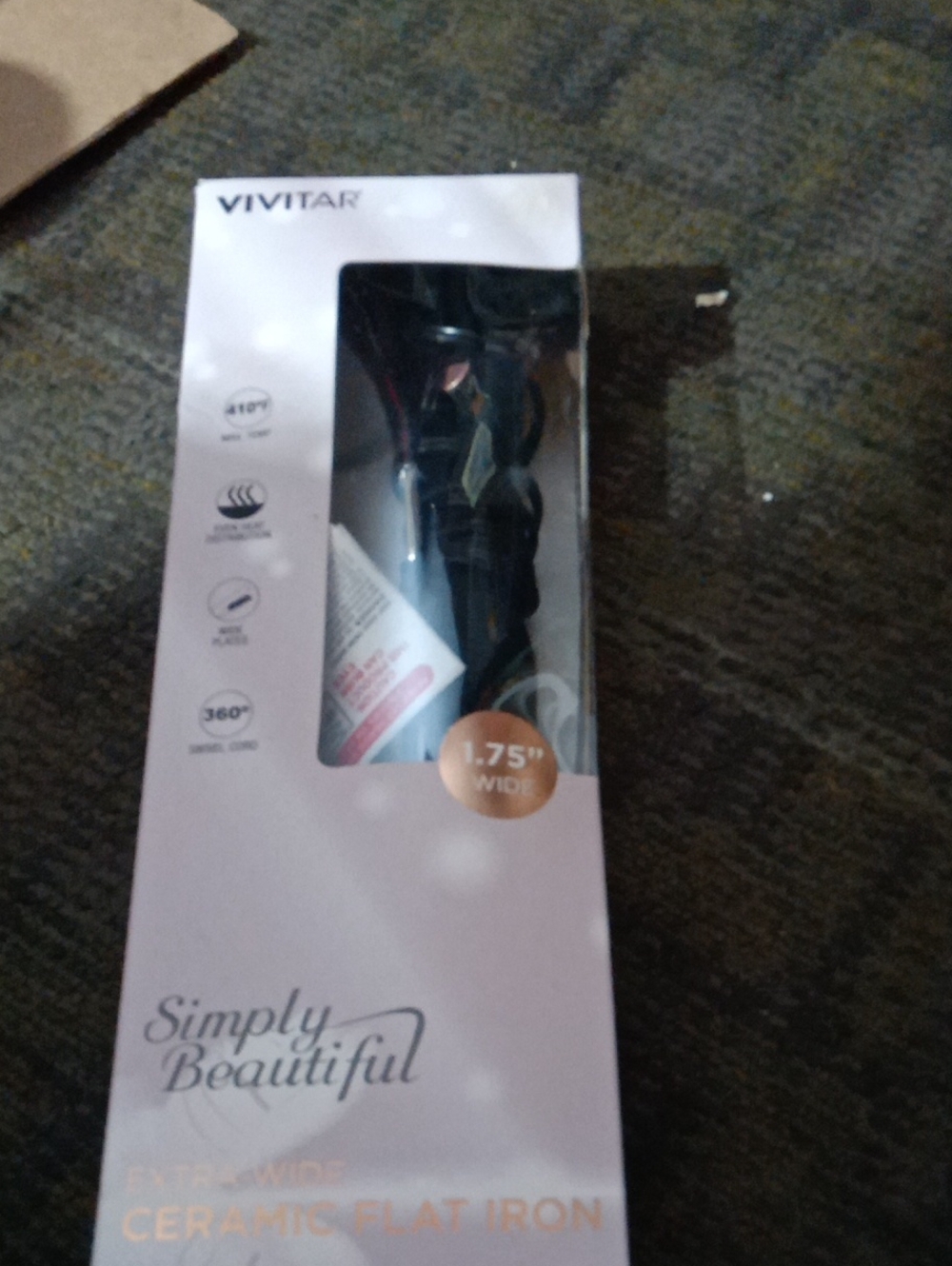 Vivitar Simply Beautiful 1.75" Extra-Wide Ceramic Flat Iron - Black